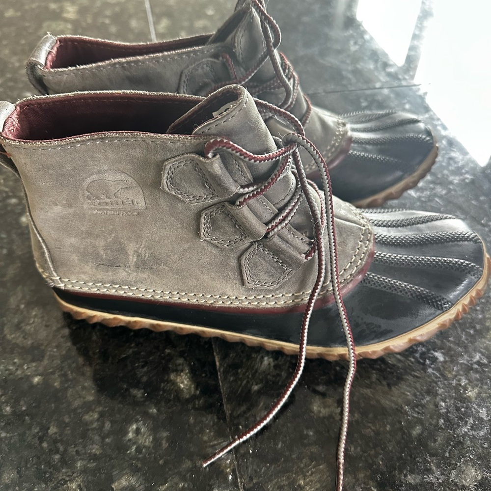 Women’s Sorel Gray and Black Boots